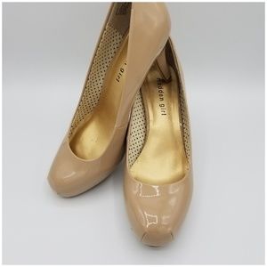 Steve Madden taupe heels